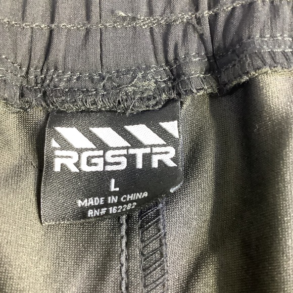 RGSTR Creative Dept. Men's Black Premium‎ Tech Stretch Cargo Pants Size L NWT - Picture 9 of 16